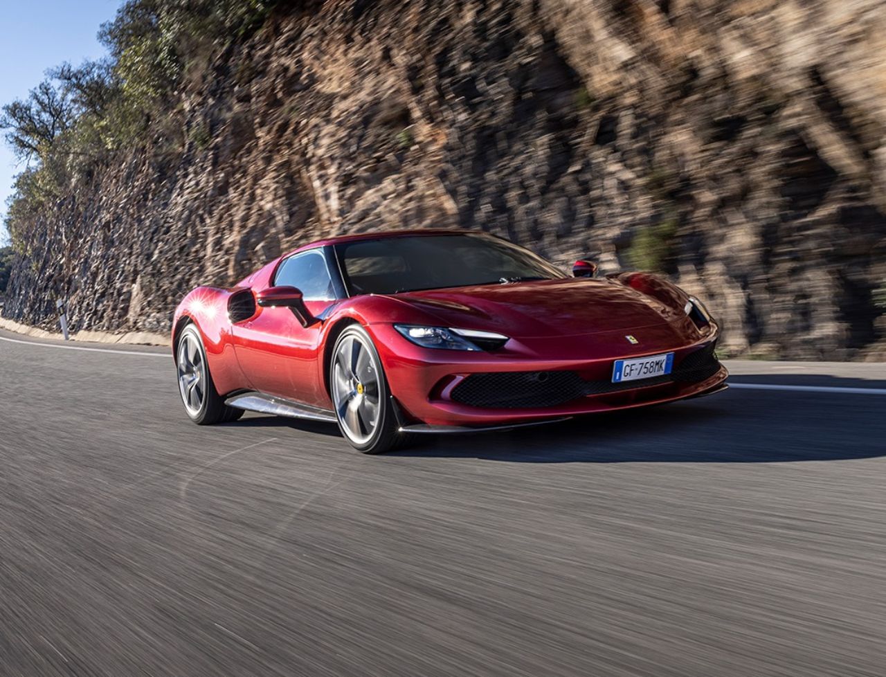 Fékhiba: Több tízezer Ferrarit hívnak vissza az Amerikai Egyesült Államokba